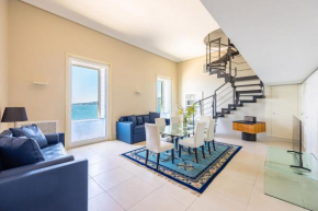 Blu Breeze on Seafront with parking by Napoliapartments